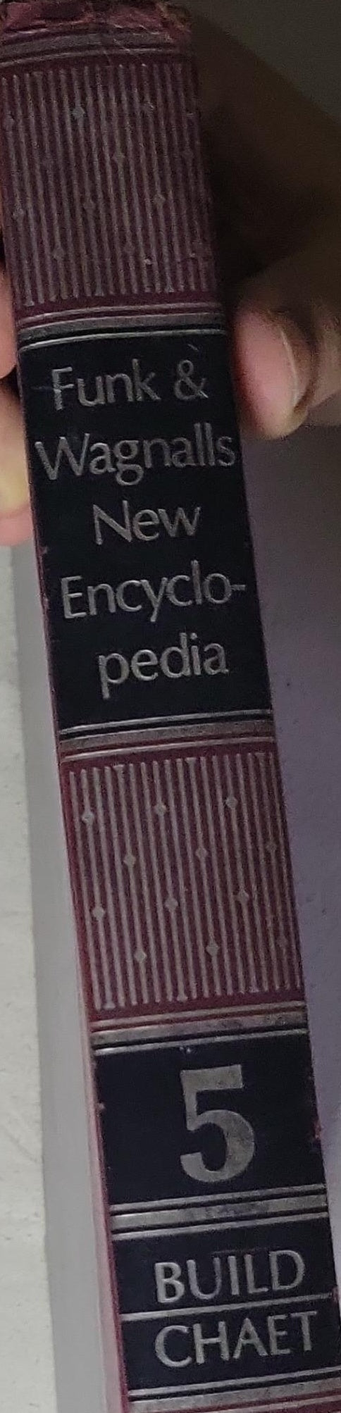 Funk & Wagnalls New Encyclopedia: Volume 5: Building Acts to Chaetognatha