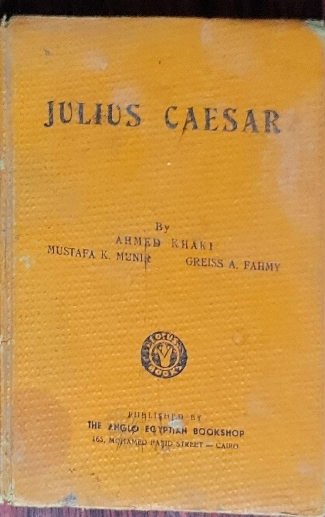 Julius Caesar: With introduction, notes, complete paraphrase, characterisation and analysis