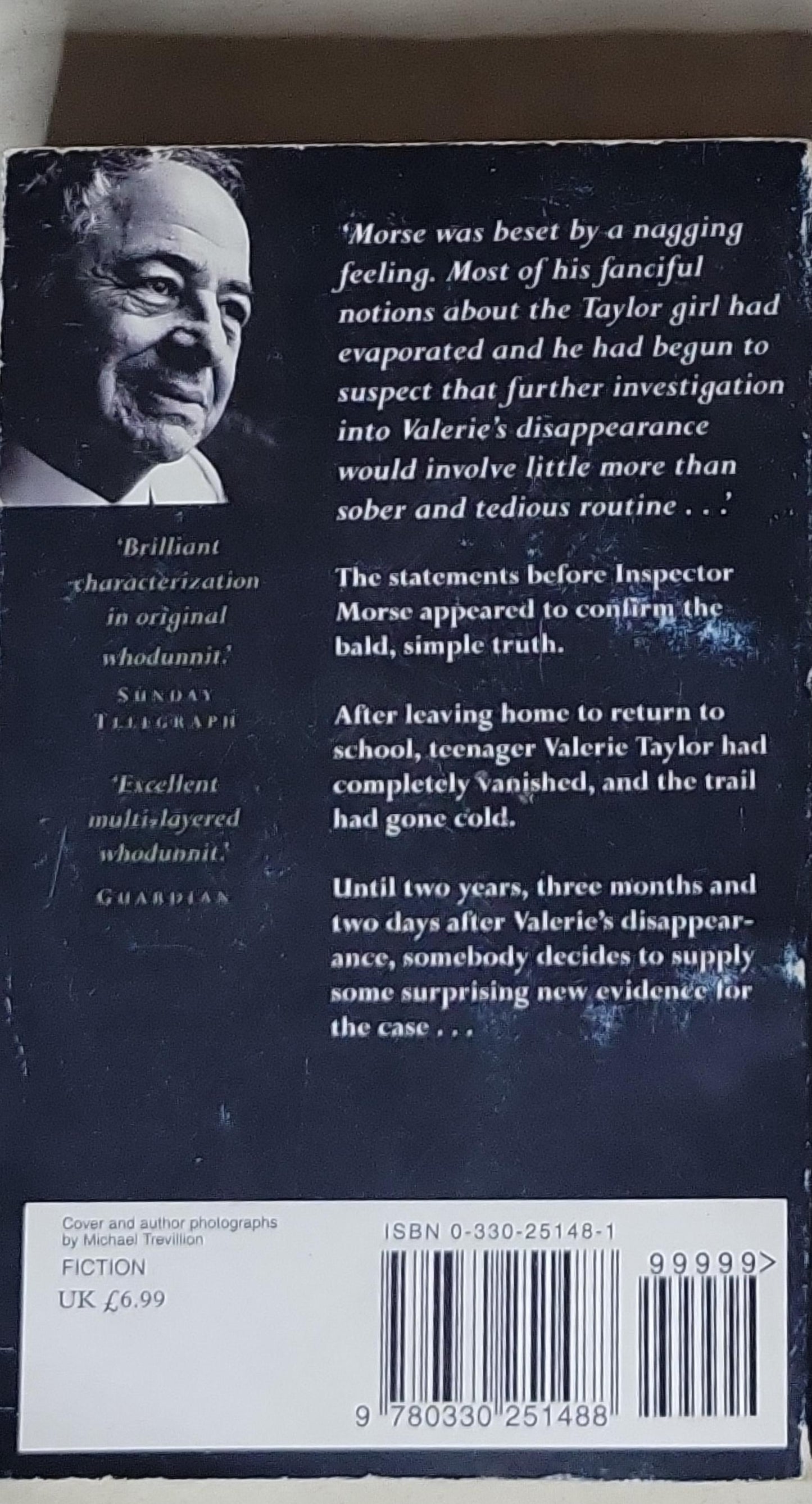 Last Seen Wearing: An Inspector Morse Mystery