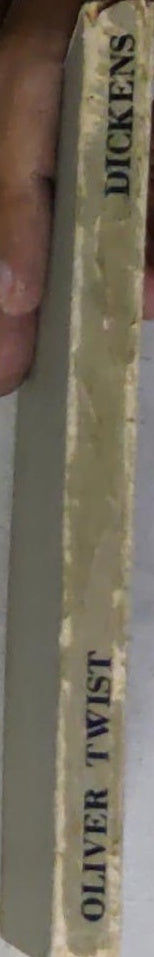 Oliver Twist (Pilot Books For Boys And Girls)