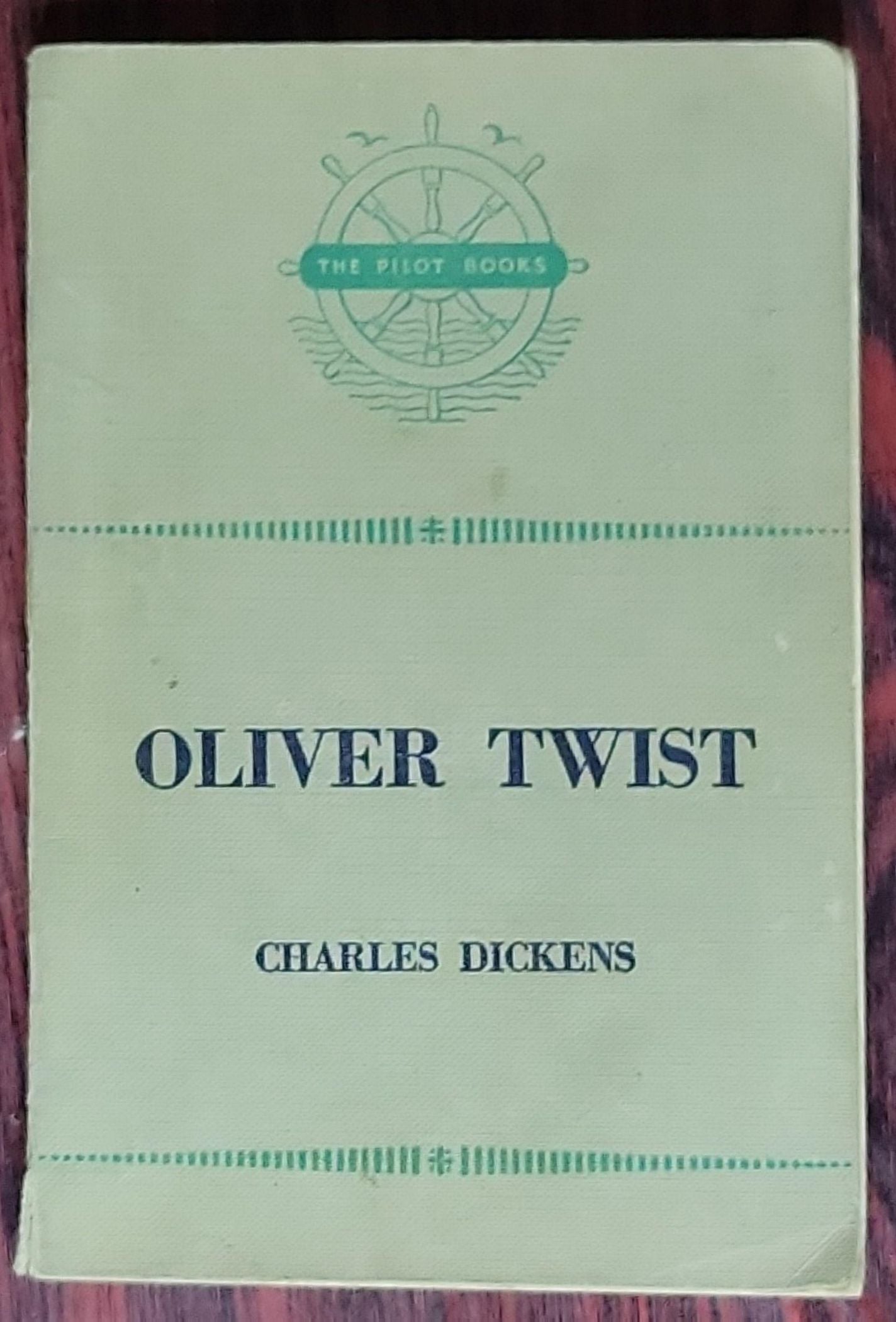 Oliver Twist: by Charles Dickens (abridged and simplified by L. R. H. Chapman and L. Robinson; with illustrations by M. L. Yardley)