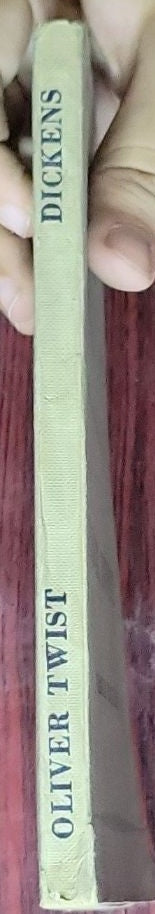 Oliver Twist: by Charles Dickens (abridged and simplified by L. R. H. Chapman and L. Robinson; with illustrations by M. L. Yardley)