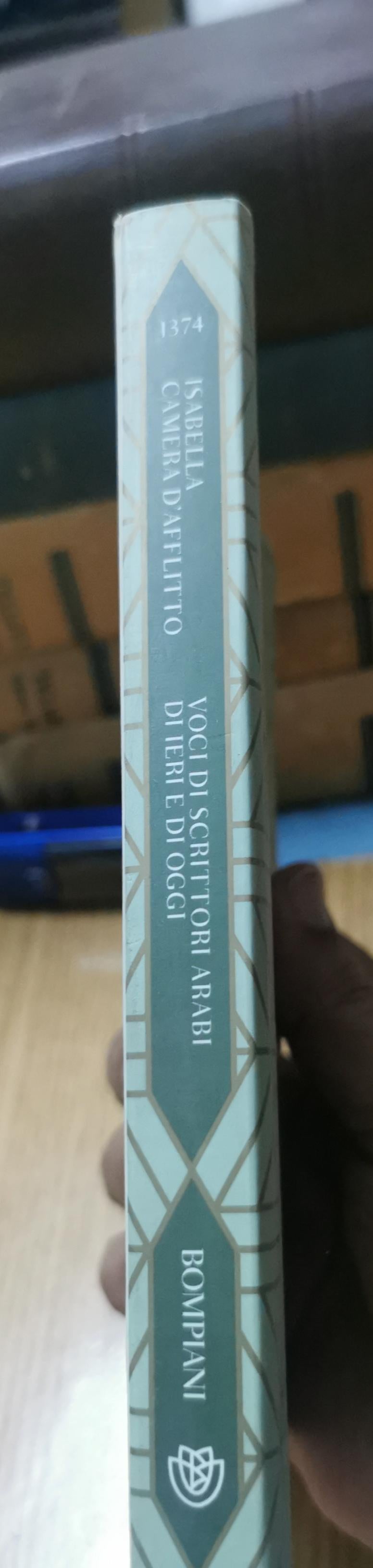 VOCI DI SCRITTORI ARABI DI IERI E DI OGGI