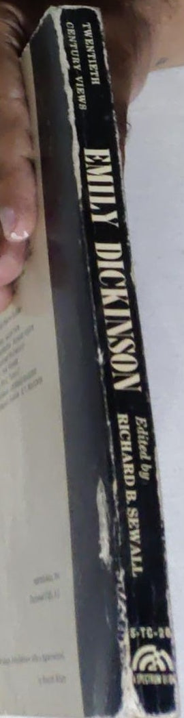 Emily Dickinson: A Collection of Critical Essays: A Spectrum Book: Twentieth Century Views, S-TC-28