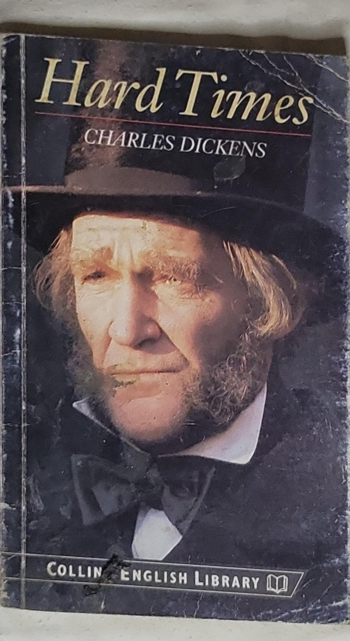 Hard Times: Collins English Library edition, Level 6 (A Collins Graded Reader)