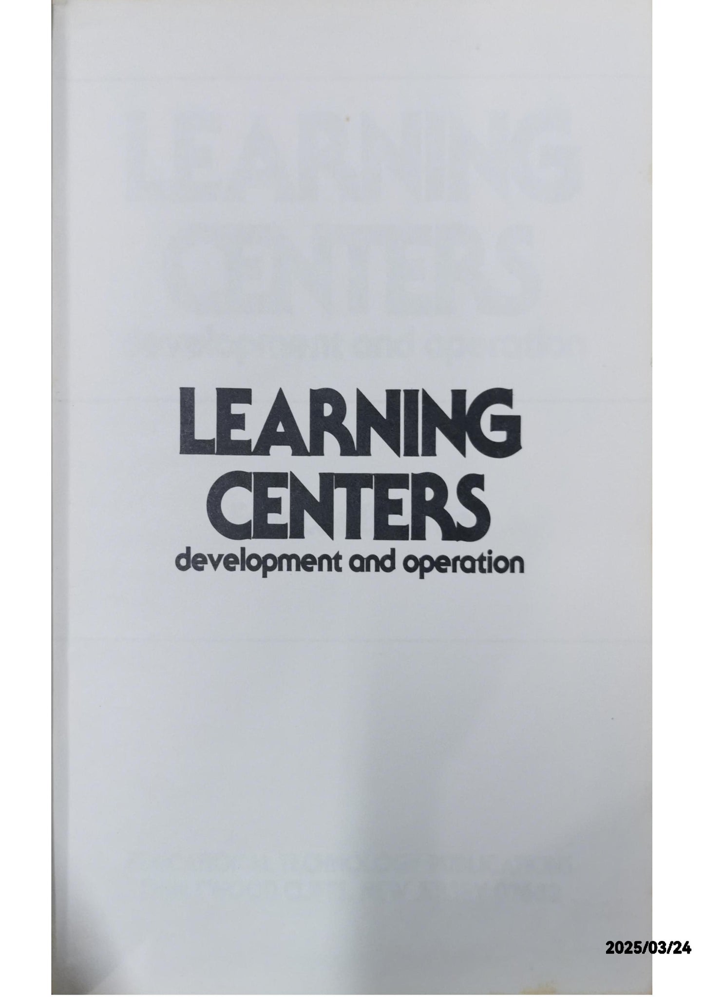 LEARNING CENTERS - Frances Bennie - Hardcover