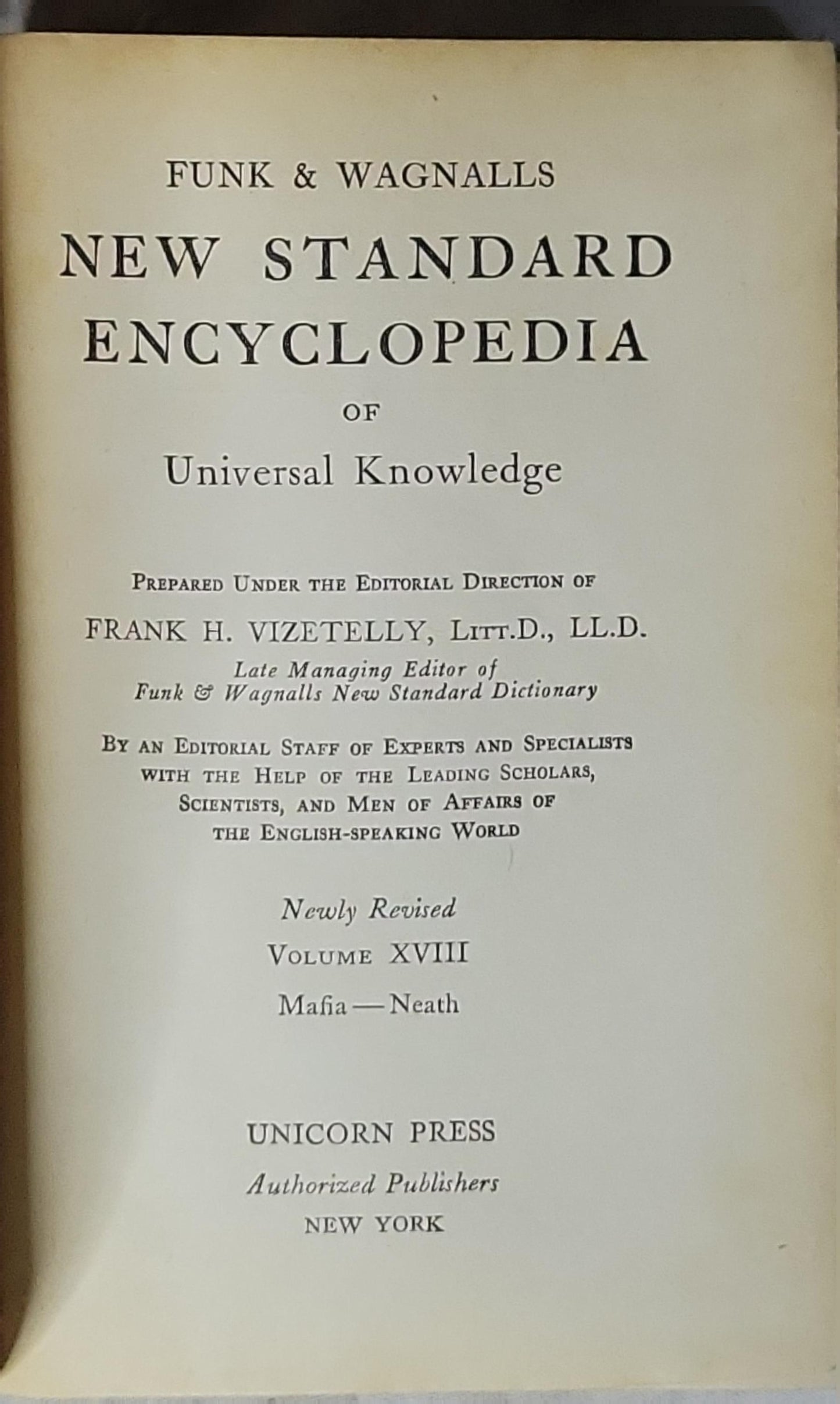 New Standard Encyclopedia: of Universal Knowledge By Funk & Wagnalls