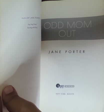 Odd Mom Out