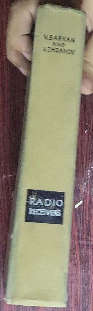 Radio Receivers: Textbook (Second Edition, Mir Publishers, Moscow, 1970)