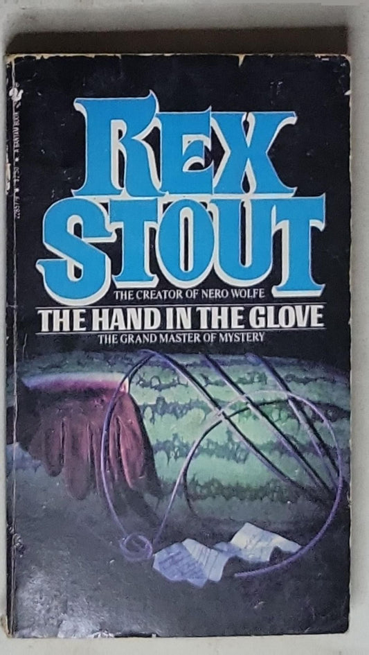 The Hand in the Glove: The Grand Master of Mystery