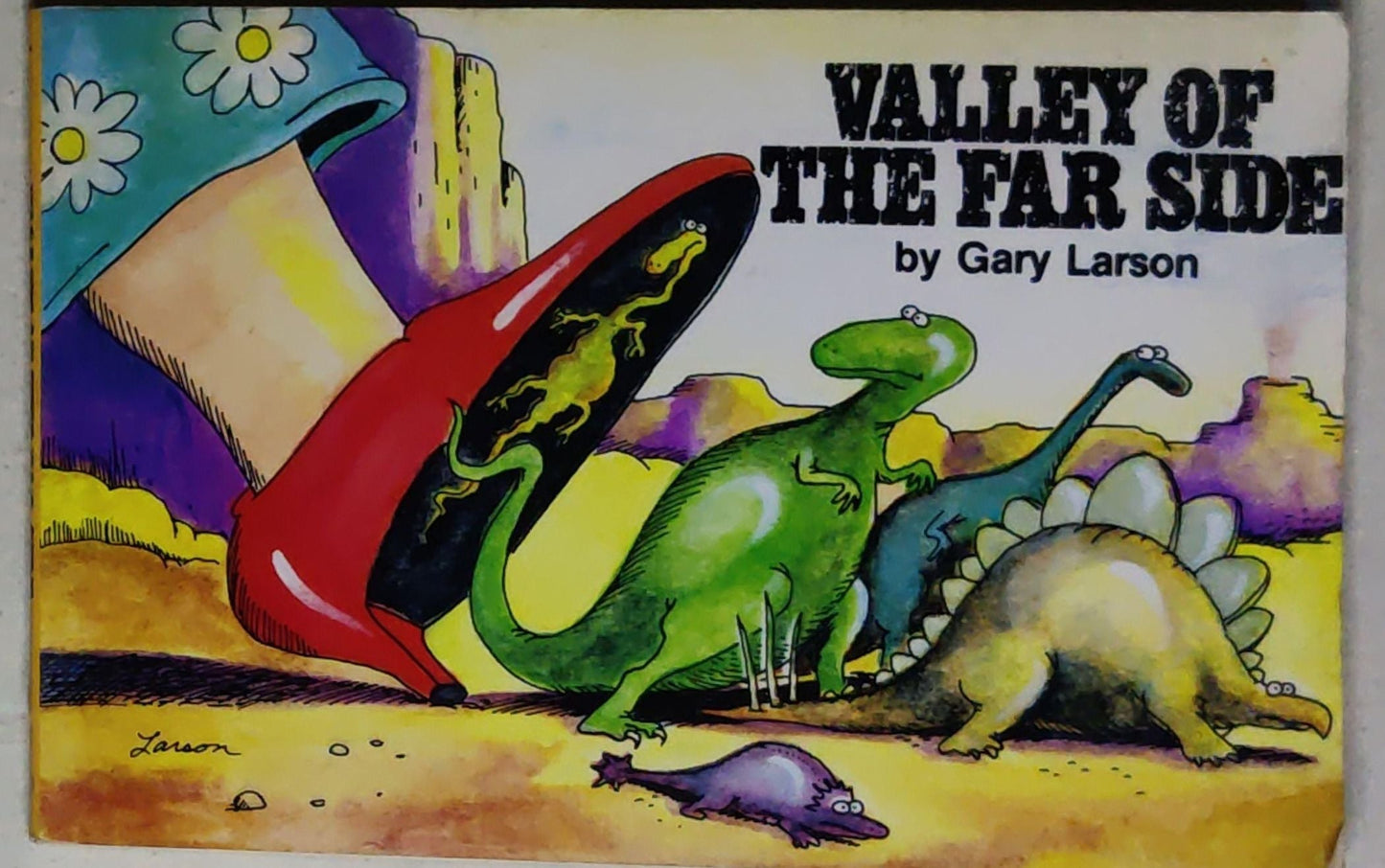 Valley of The Far Side: The fifth collection of The Far Side